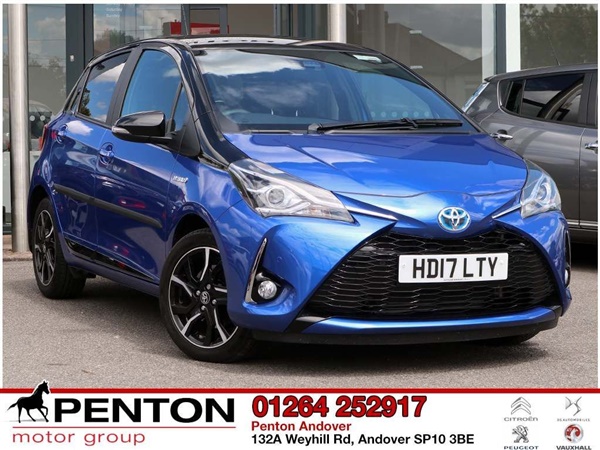 Toyota Yaris 1.5 VVT-h Blue Bi-Tone E-CVT (s/s) 5dr Auto