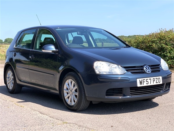 Volkswagen Golf 1.6 MATCH FSI 115