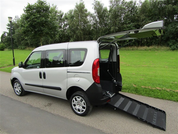 Fiat Doblo 1.4 WHEELCHAIR ACCESSIBLE DISABLED VEHICLE WAV