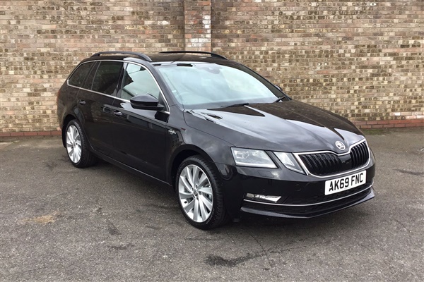 Skoda Octavia 2.0 Tdi Cr Laurin + Klement 5Dr Dsg [7 Speed]