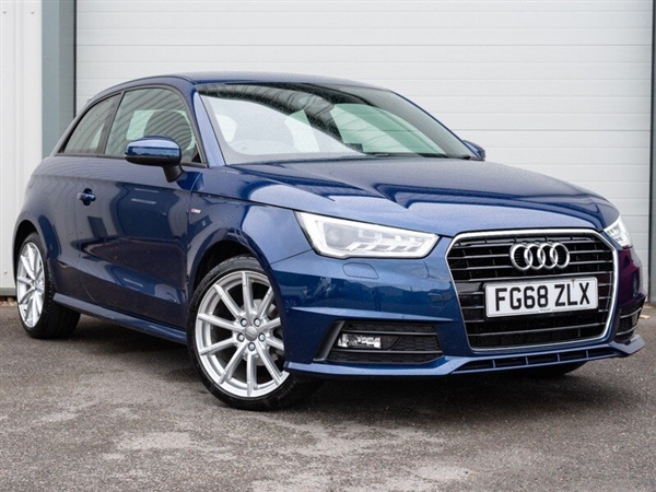 Audi A1 TFSI S LINE NAV