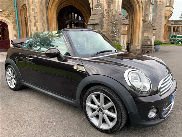 Mini Convertible 1.6 Cooper Highgate 2dr