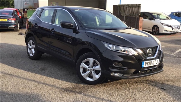 Nissan Qashqai 1.3 DiG-T Acenta Premium 5dr