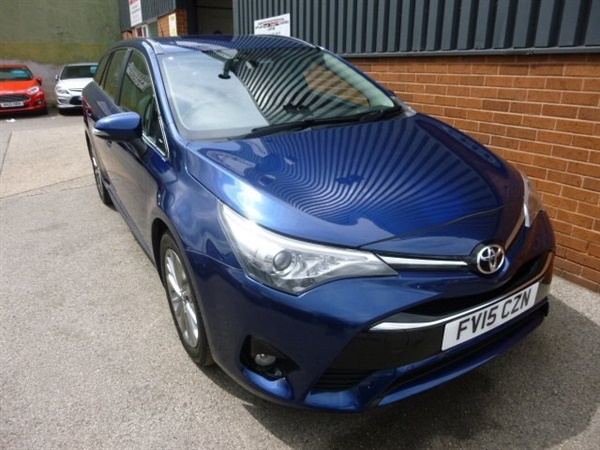 Toyota Avensis 1.6 D-4D 112 Start-Stop Business Edition