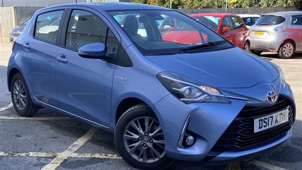 Toyota Yaris 1.5 Hybrid Icon 5dr CVT Auto