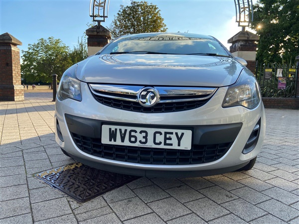 Vauxhall Corsa 1.2 i 16v Exclusiv 5dr