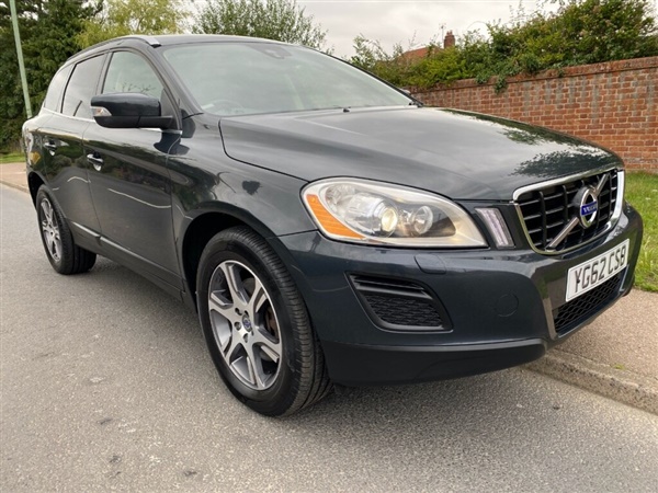 Volvo XC60 D] SE Lux 5dr AWD