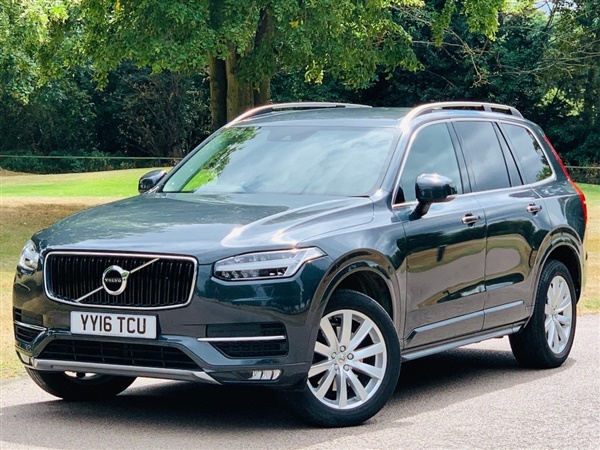 Volvo XC90 D5 MOMENTUM AWD Auto