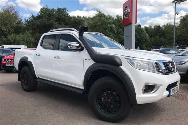 Nissan Navara Double Cab Pick Up Off-Roader ATdCi 190