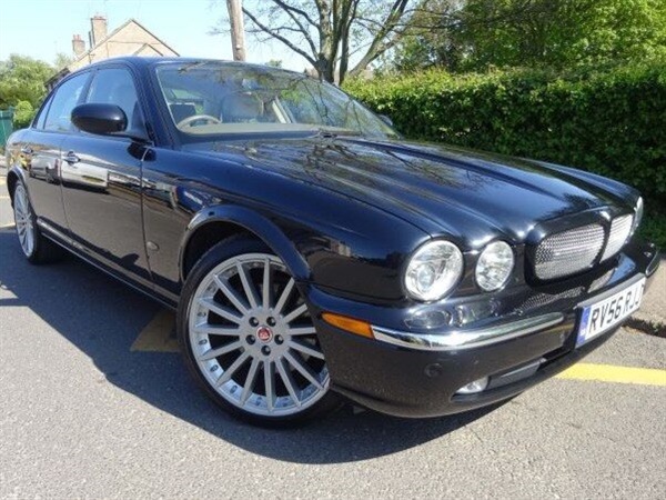 Jaguar XJ Series Tdvi Sport Premium Saloon Auto