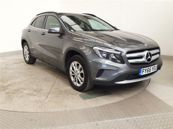 Mercedes-Benz GLA Class 2.1 GLA 200 D SE EXECUTIVE 5DR 1