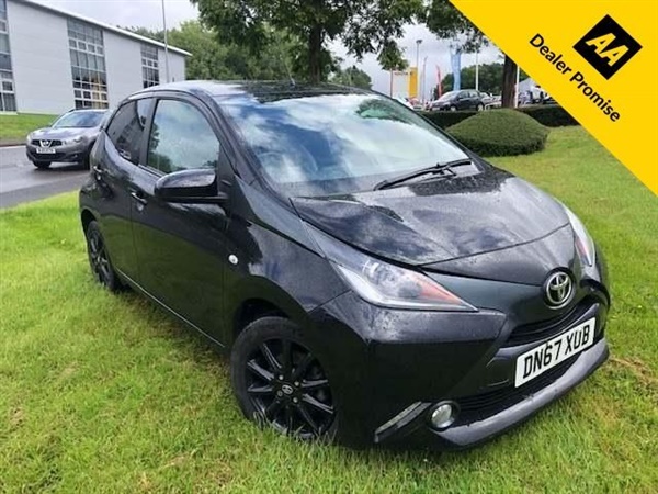 Toyota Aygo 1.0 VVT-I X-STYLE 5d 69 BHP IN BLACK WITH 
