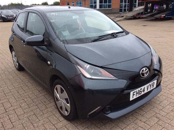 Toyota Aygo 1.0 VVT-i x-play 5dr EU5