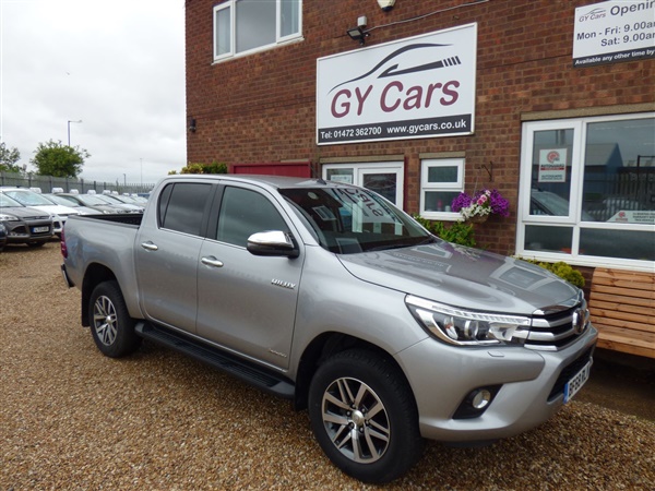 Toyota Hilux D-4D 150 Auto Start-Stop Invincible 3.2t**