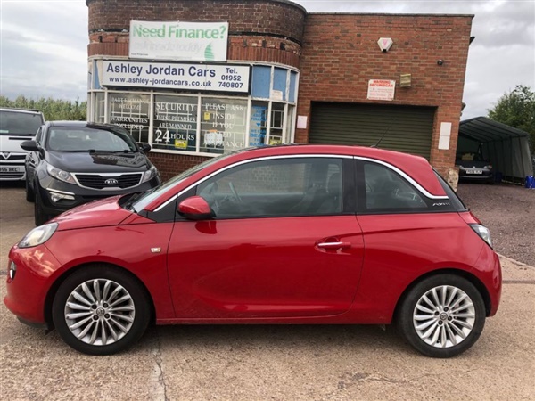 Vauxhall Adam 1.4i Glam 3dr PANORAMIC ROOF, HEATED SEATS AND