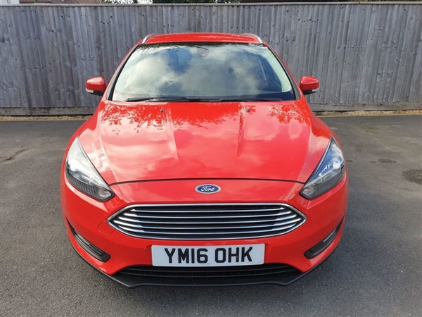 Ford Focus 1.5 ZETEC TDCI 5d 94 BHP