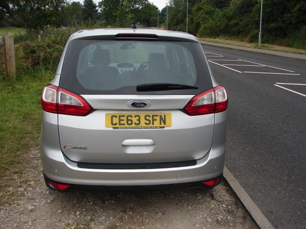 Ford Grand C-Max 1.6 ZETEC TDCI 5DR