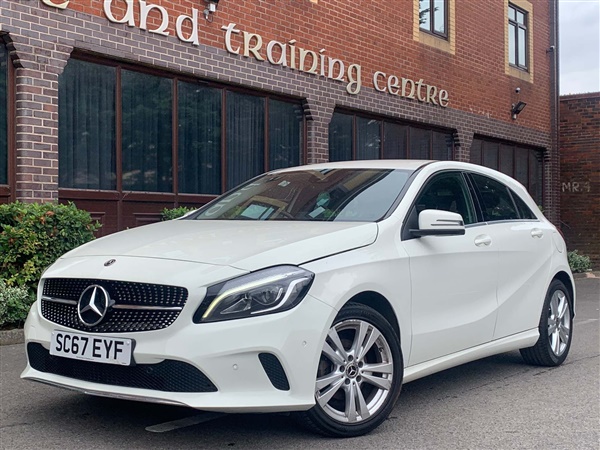 Mercedes-Benz A Class 1.5 A180d Sport (Premium) 7G-DCT (s/s)