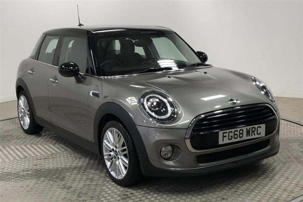 Mini Hatch 1.5 Cooper II 5dr [Chili Pack]