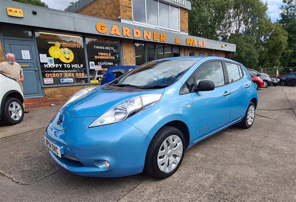 Nissan Leaf 80kW Visia 24kWh 5dr Auto [6.6kW Charger]