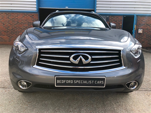 Infiniti QX S PREMIUM