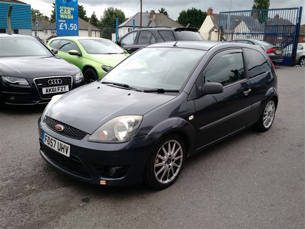 Ford Fiesta 1.6 Chequered Flag 3dr