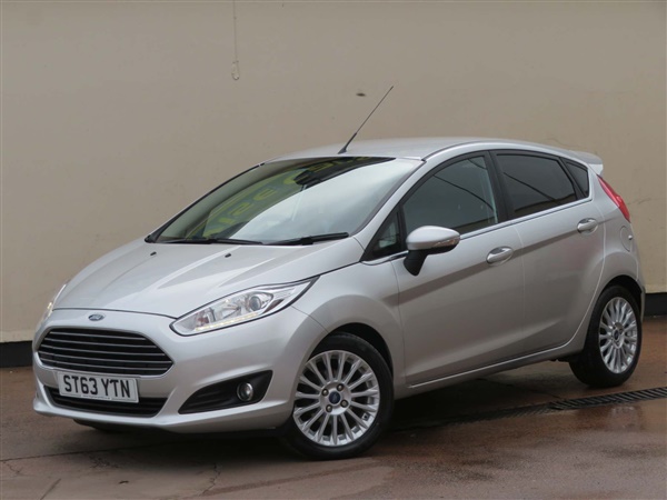 Ford Fiesta 1.0 EcoBoost Titanium (s/s) 5dr