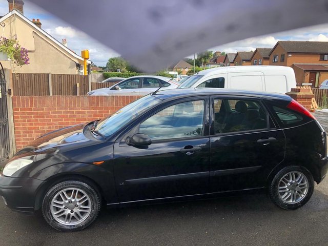 Clean cheap Ford Focus LX