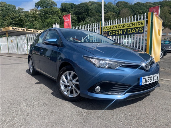 Toyota Auris 1.2 VVT-i Icon (s/s) 5dr