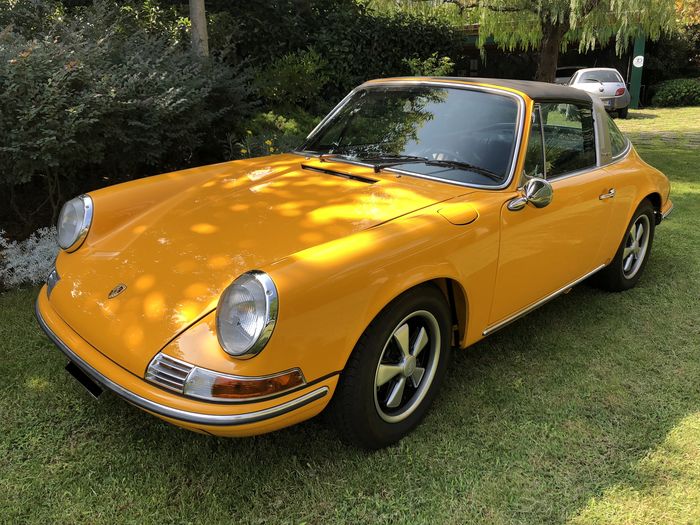 Porsche -  T Targa "Ölklappe" - 