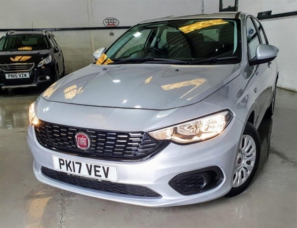 Fiat Tipo 1.4 EASY 5DR