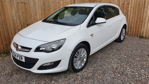 Vauxhall Astra 1.7 EXCITE CDTI 5d 108 BHP