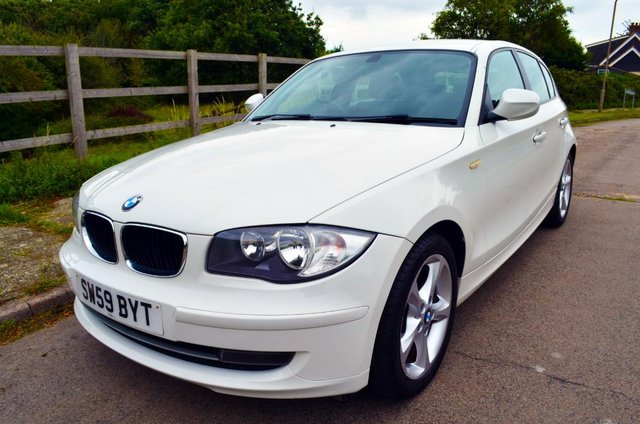 Stunning, Low mileage, Very Clean, White BMW 1 Series 5 Door