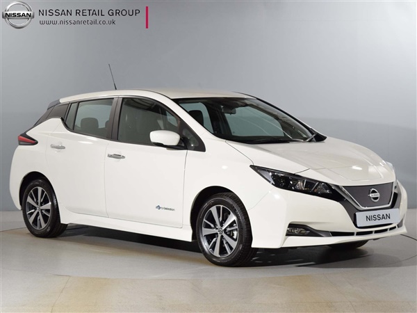 Nissan Leaf 40kWh N-Connecta Hatchback 5dr Electric Auto