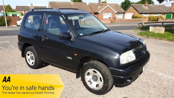 Suzuki Grand Vitara SPORT - FULL MOT - 15x SERVICE STAMPS -