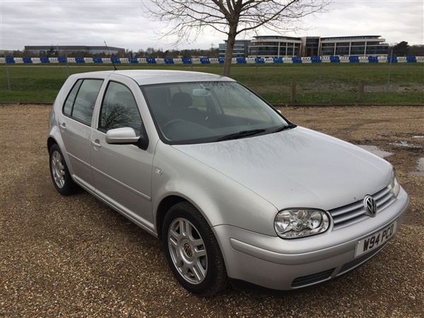 Volkswagen Golf 2.3 V5 5dr