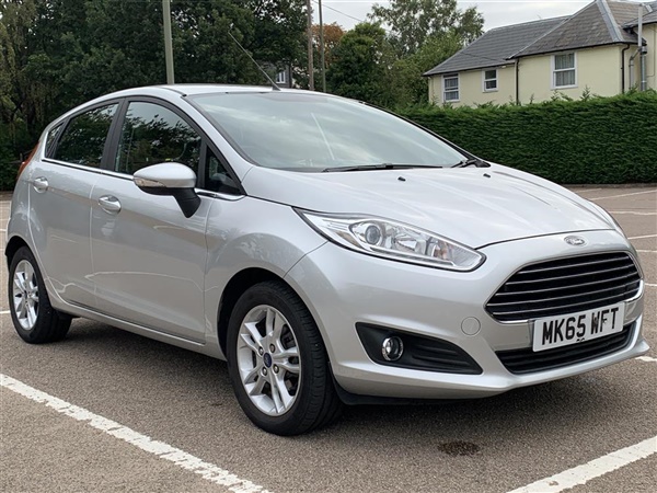 Ford Fiesta 1.0T ECOBOOST 100 ZETEC (S/S) 5DR | FROM 6.9%