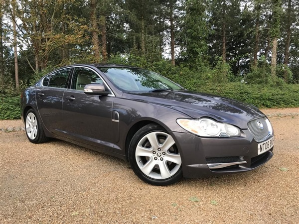 Jaguar XF 2.7 PREMIUM LUXURY V6 4d 204 BHP, Service History