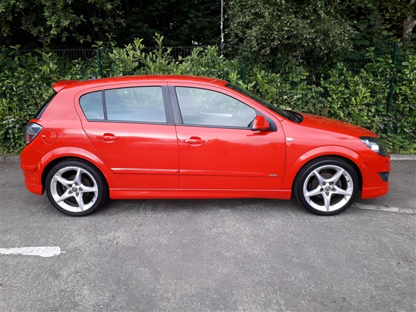 Vauxhall Astra 1.8i VVT SRi 5dr [Exterior Pack]