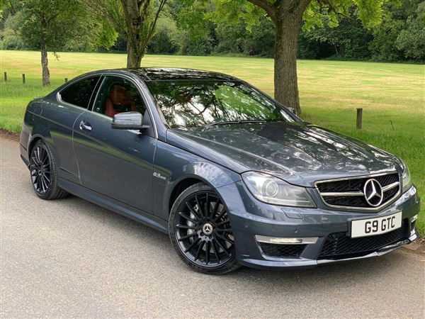 Mercedes-Benz C Class C63 2dr Auto []