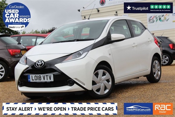 Toyota Aygo 1.0 VVT-I X-PLAY X-SHIFT 5d 69 BHP Semi Auto