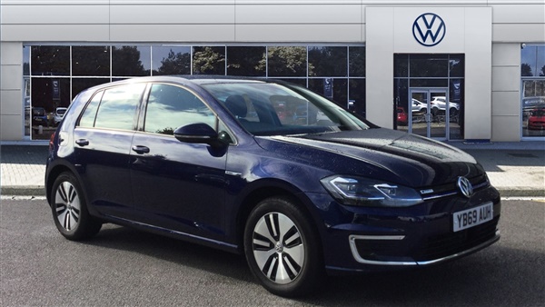 Volkswagen Golf 99kW e-Golf 35kWh 5dr Auto Electric