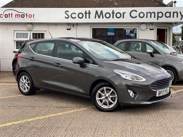 Ford Fiesta 1.0 ZETEC 5d 99 BHP - NAVIGATION