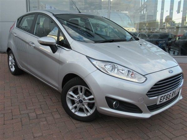 Ford Fiesta 1.25 Zetec 5dr 82PS