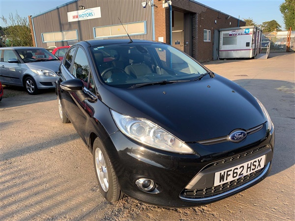 Ford Fiesta 1.6 TDCi ECOnetic DPF Titanium 5dr