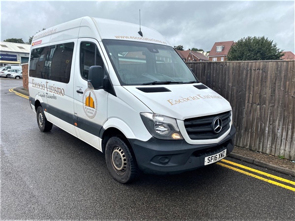 Mercedes-Benz Sprinter MINIBUS 9 SEATER