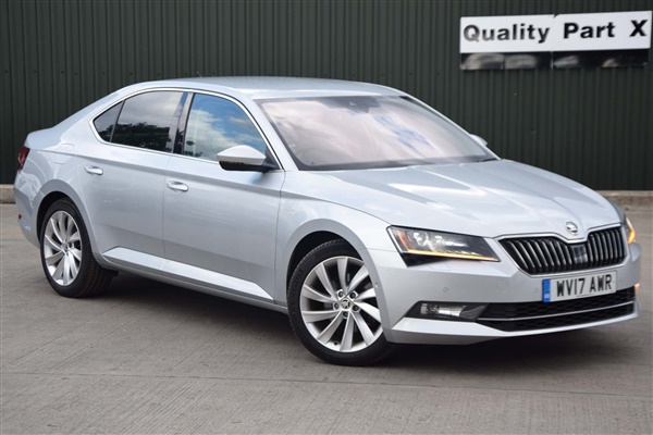 Skoda Superb 2.0 TDI CR DPF Laurin & Klement 4WD (s/s) 5dr