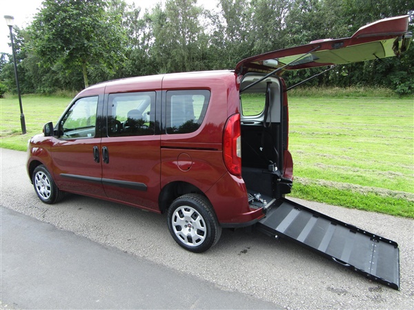Fiat Doblo 1.4 WHEELCHAIR ACCESSIBLE DISABLED VEHICLE WAV