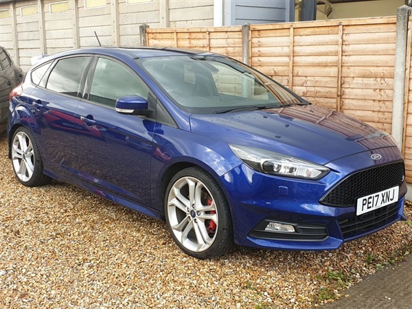 Ford Focus 2.0 ST-3 5d 247 BHP