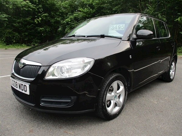 Skoda Fabia Fabia 2 Hatchback 1.6 Tiptronic Petrol